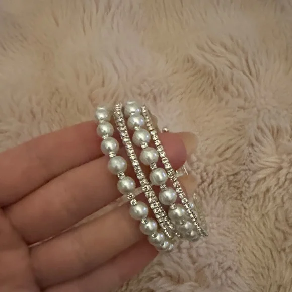 adjustable bracelets - Picture 3 of 6